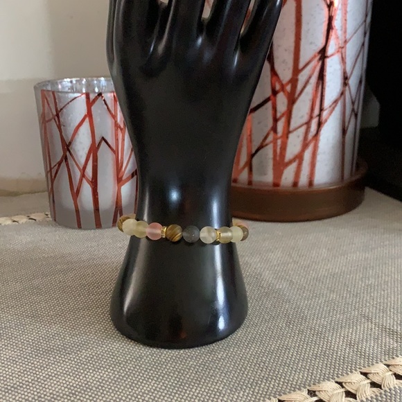 Cherry Quartz Stretch Bracelet - Picture 3 of 7